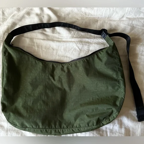 NWOT Baggu Large Nylon Crescent Bag - Bay Laurel - Picture 4 of 7
